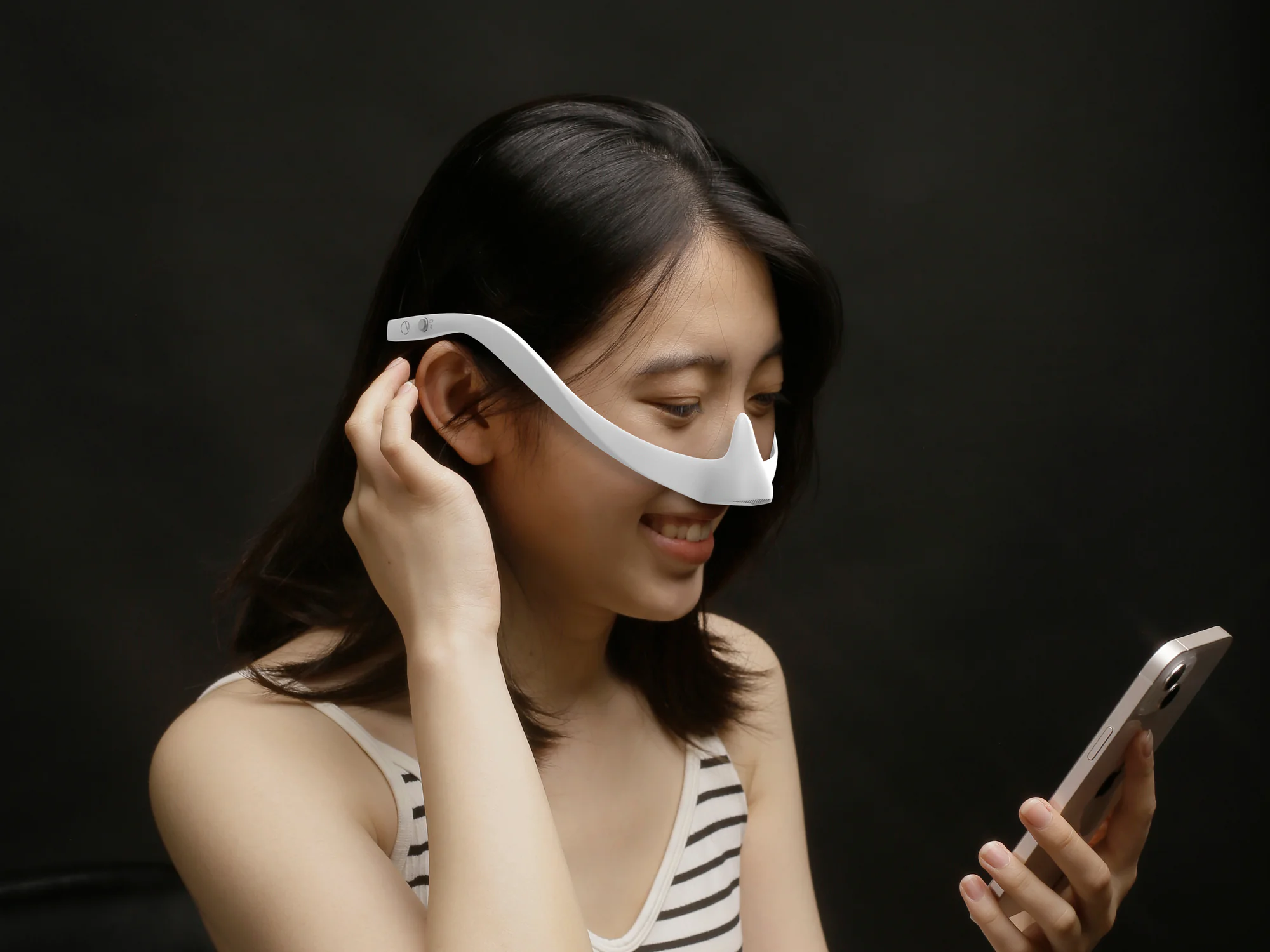 Wearing the Scentverse device while using the app